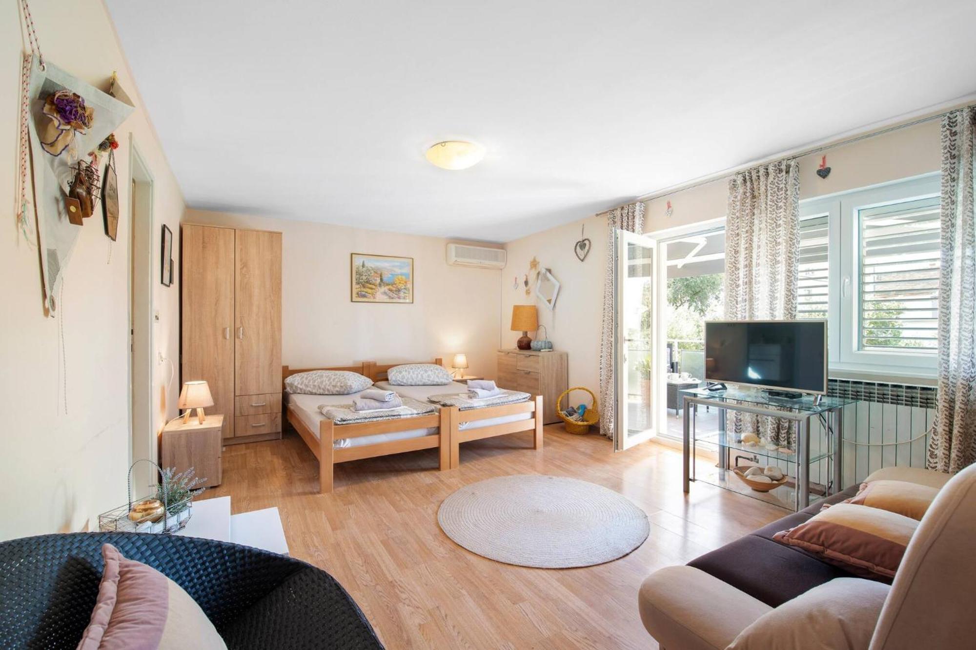 Apartments Nena 布罗达里卡 外观 照片